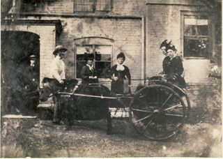 File:Daniel Harfield, Lucy Gower, Phoebe H, Emily & Elizabeth H in trap - 1870s.jpg