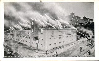 File:Abbey and Sons Brewery Brighton Great Fire 1907 fire brigade on site.jpg