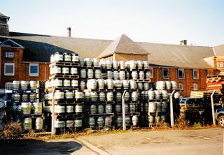 File:MORLAND Abingdon barrels.JPG