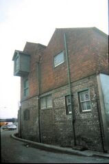 File:Southdown Brewery Lewes 1983 -4.jpg