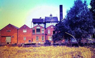 File:Ridleys brewery Ford End Chelmsford 1973.JPG