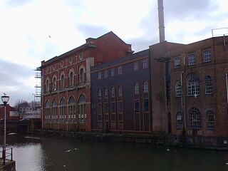 File:Bristol brewery georges 2004 (10).jpg