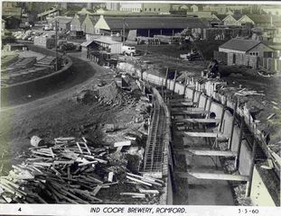 File:Ind Coope Romford 1960 rebuilding (4).jpg