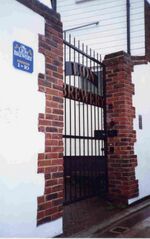 File:Portsmouth Lion Brewery 3.jpg