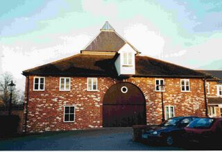File:Blatches Brewery Theale PG (3).jpg