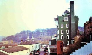 File:Workingtpn brewery Mathew Brown 12 March 1983.JPG