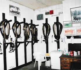 File:Youngs harness room 19 August 2006.jpg