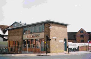 File:Briarbank Brewing Co Ipswich 2013 PG (3).jpg