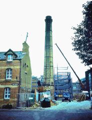 File:Morrells Oxford brewery demolition August 2002.JPG