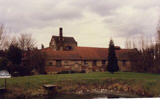 File:St Neots Paines 1987 (3).jpg