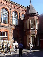 File:Caines Liverpool 2001 (44).jpg