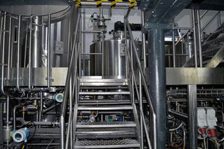 File:Sambrooks Brewery - BHS Visit (New Brewery) TFG.JPG