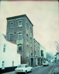 File:Tower Brewery Worthing 1985 -2.jpg