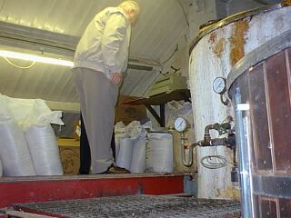 File:Wickwar Brewery 2004 (11).jpg